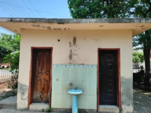 Public toilet central park